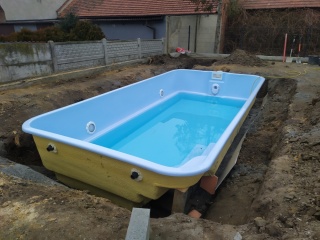 baseny polipropylenowe